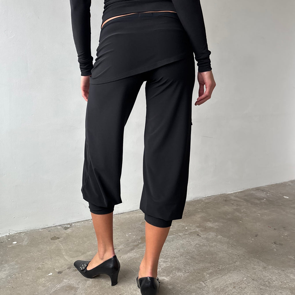 Bubble Capris and Sarong Black