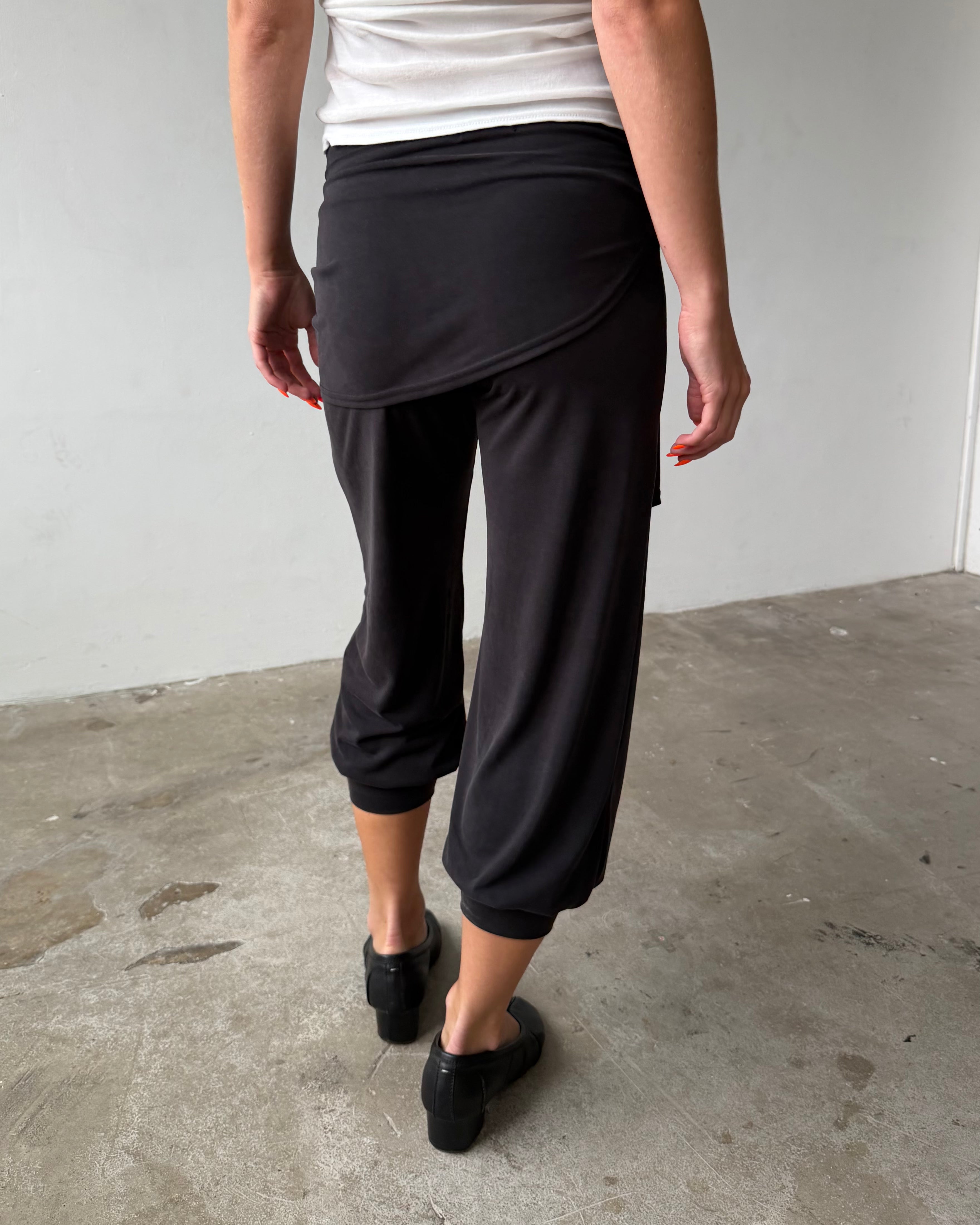 Bubble Capri with Sarong in Charcoal Black