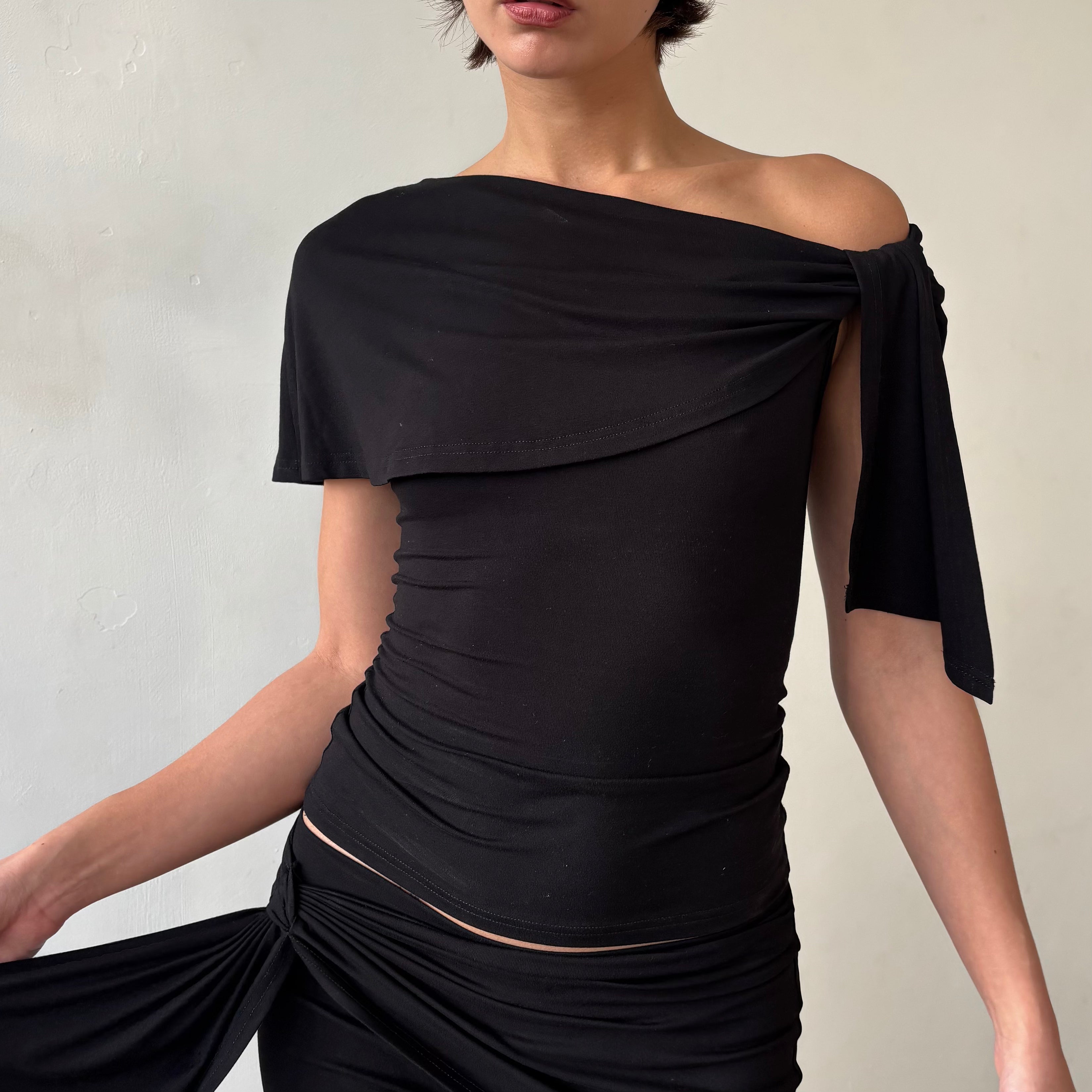 Stella Shawl Top in Black