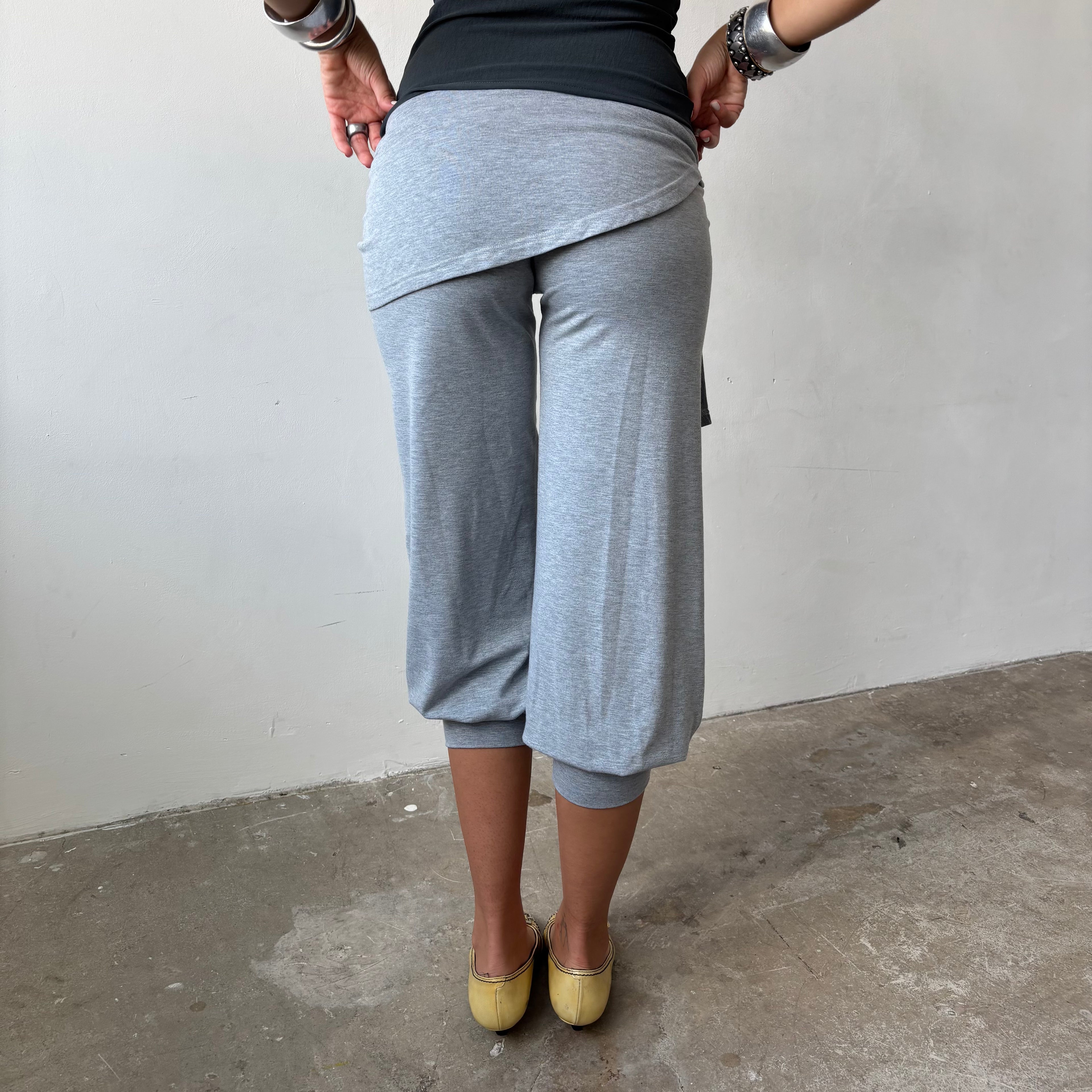 Bubble Capris and Sarong Grey