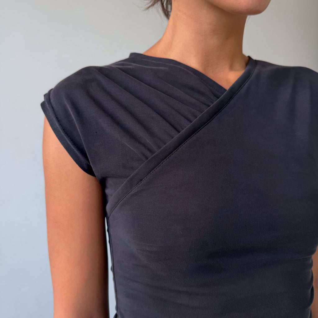 Ines V Neck Tee