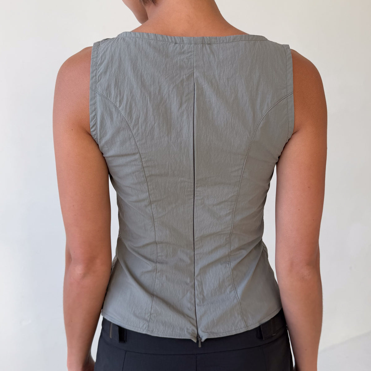 Leonie Top