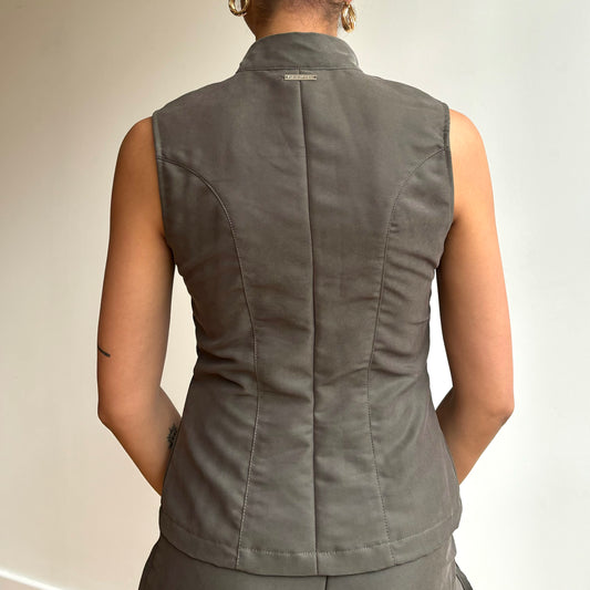 Rita Zip Up (Size L)