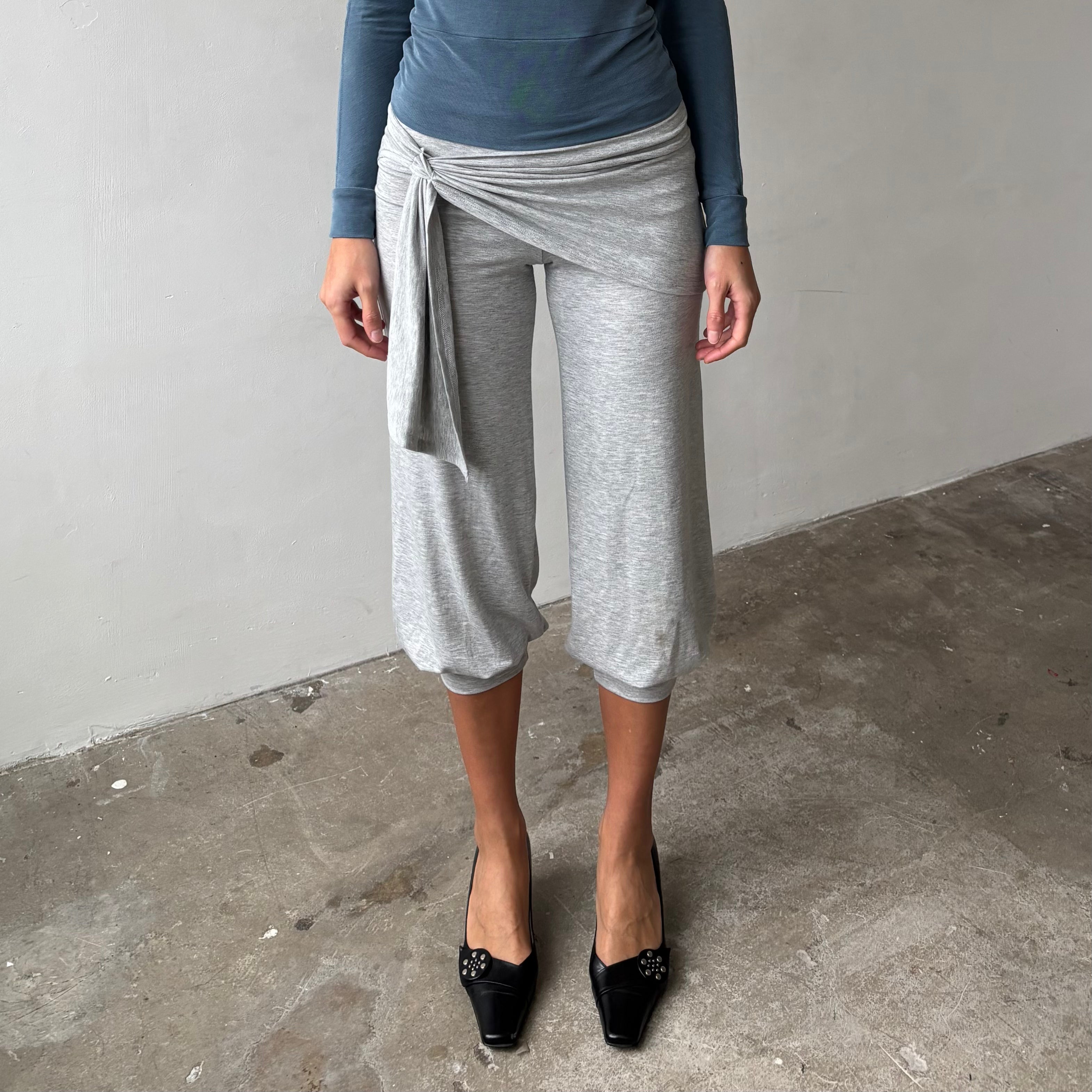 Bubble Capris and Sarong Light Grey
